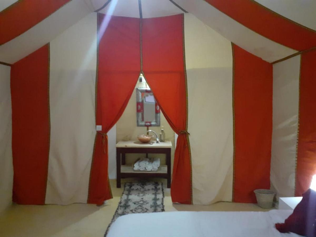 Hotel Sahara Family Camp à Merzouga Extérieur photo