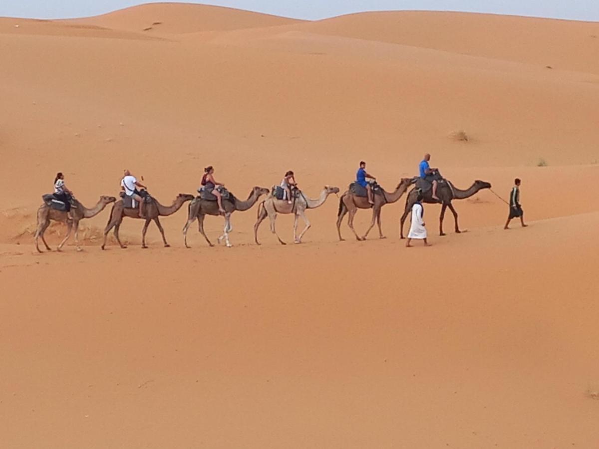 Hotel Sahara Family Camp à Merzouga Extérieur photo